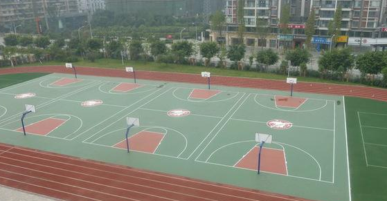 棕北中學(xué)西區(qū)實驗學(xué)?！赋踔胁俊?></a></div>
            <dl>
              <dt><a href=