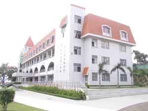 重慶廣播電視大學(xué)巫山分?！鸽姶蟆?></a></div>
          <dl>
              <dt><a href=