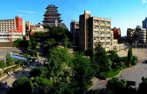 貴陽市興農中學