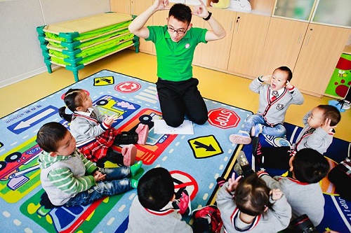 重慶師范大學(xué)幼師學(xué)校是公辦院校嗎？