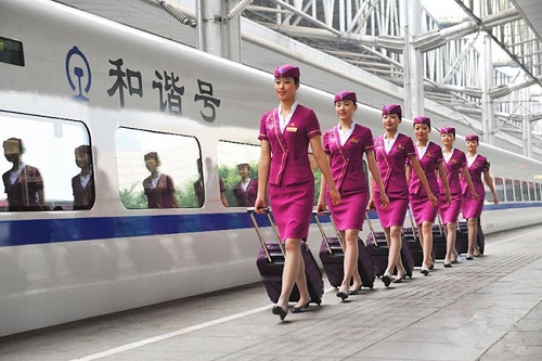 重慶高鐵學校高鐵乘務(wù)專業(yè)招生條件？