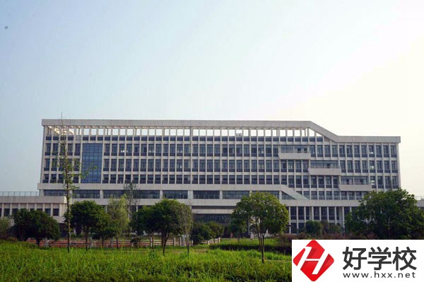 益陽職業(yè)技術(shù)學(xué)院（中職部）的招生代碼是多少？學(xué)校好不好？