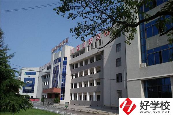岳陽有哪些示范中專推薦？有什么辦學(xué)優(yōu)勢？