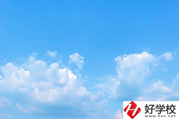 湖南石油化工技工學(xué)校教育水平怎么樣？從這三點來判斷