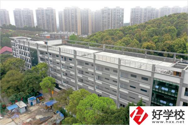 邵陽(yáng)有沒(méi)有比較好的公辦職高？公辦職高的優(yōu)勢(shì)是什么？