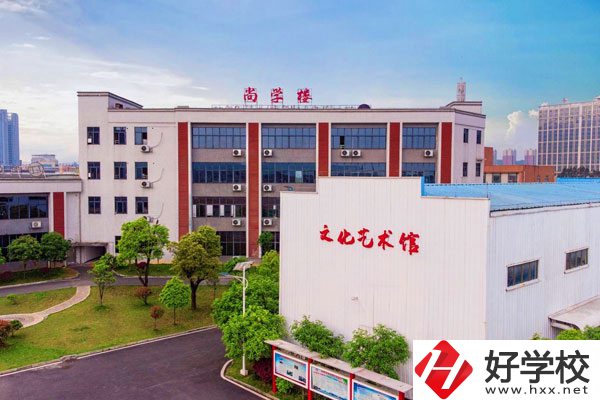 郴州市榮豐學(xué)校是職高還是普高？有什么辦學(xué)特色？