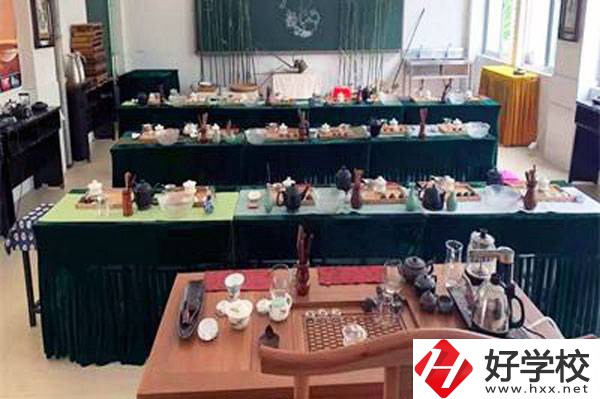 張家界有哪些公辦中職學(xué)校？有什么特色專業(yè)？