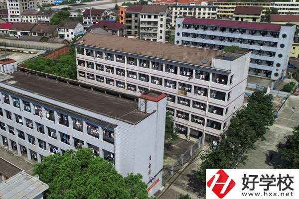 益陽市衛(wèi)生職業(yè)技術(shù)學(xué)校有哪些招生專業(yè)？