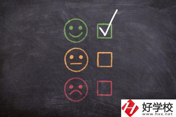 永州湘南旅游學(xué)校環(huán)境怎么樣？宿舍好不好？