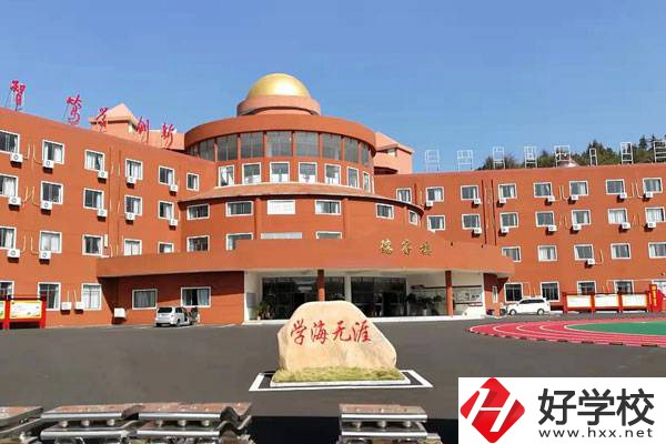湘潭天人中等職校是私立的嗎？有什么教學(xué)特色？