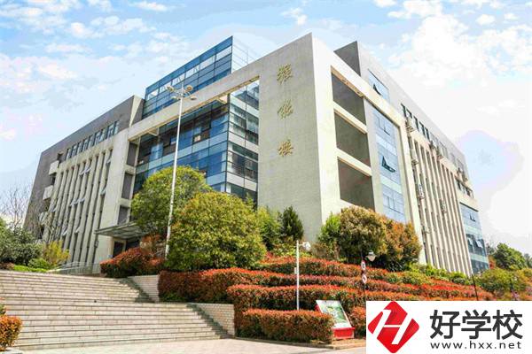 湖南省商業(yè)技師學院有哪些專業(yè)？就業(yè)率高不高？
