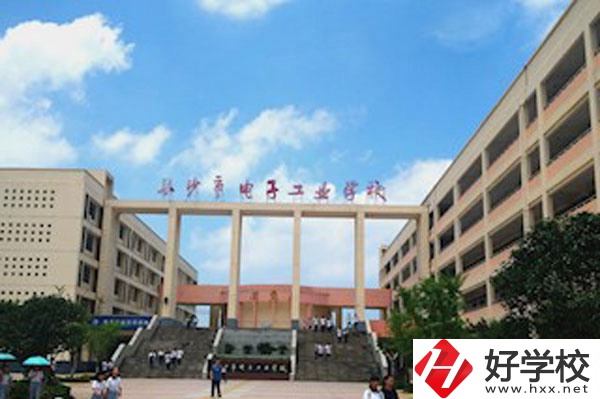 長沙電子工業(yè)學(xué)校的招生要求有哪些？