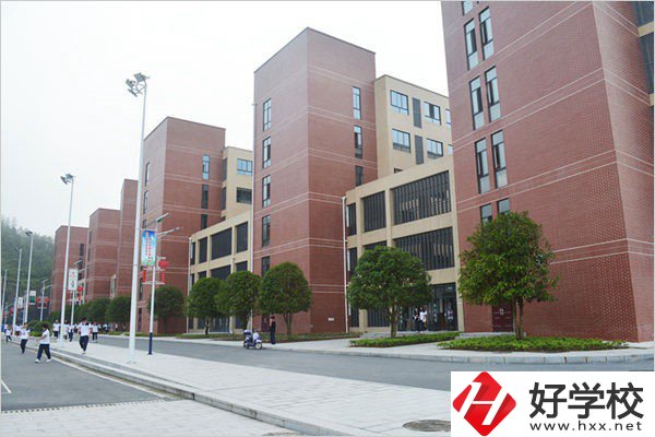 益陽共有幾所國(guó)家重點(diǎn)中職學(xué)校？哪所值得推薦？
