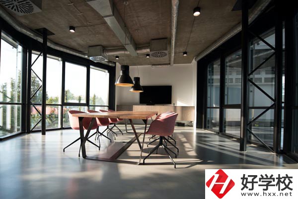 湖南育才技工學(xué)校設(shè)有哪些專業(yè)？就業(yè)方向如何？