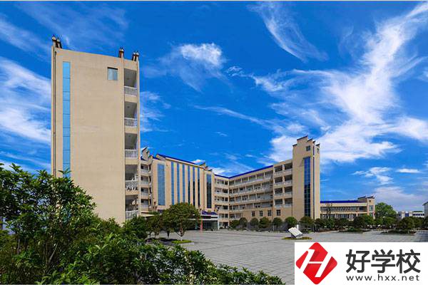 永州市工商職業(yè)中等專業(yè)學(xué)校的特色專業(yè)有哪些？