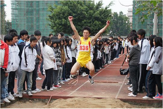 哈爾濱市第十八職業(yè)高級(jí)中學(xué)校 校園圖片簡介