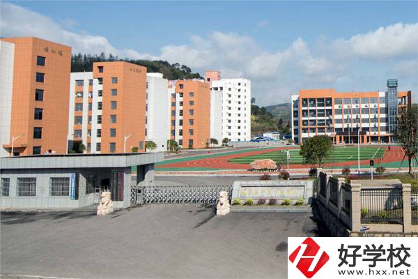 湘西州鳳凰縣有哪些中專學校？都有哪些專業(yè)？