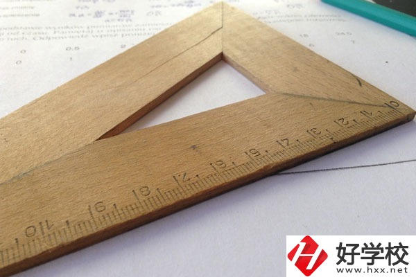 懷化市工業(yè)中等專業(yè)學(xué)校好不好？宿舍怎么樣？