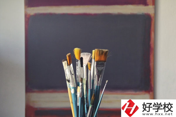 郴州市第一職業(yè)中專的學(xué)費(fèi)多少錢？值得讀嗎？