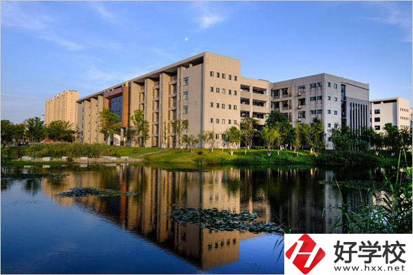湖南幼兒師范高等?？茖W(xué)校（中職部）教學(xué)樓
