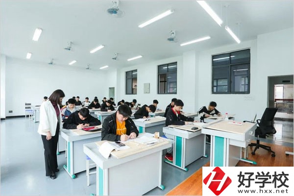 湘潭技師學(xué)院能學(xué)的專業(yè)多嗎？有哪些選擇？