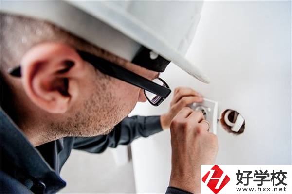 湖南中職生畢業(yè)會(huì)有就業(yè)難的問(wèn)題嗎？選就業(yè)還是升學(xué)？