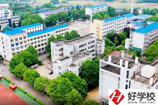 湖南瀏陽有什么好的中專可以推薦？學什么專業(yè)好？