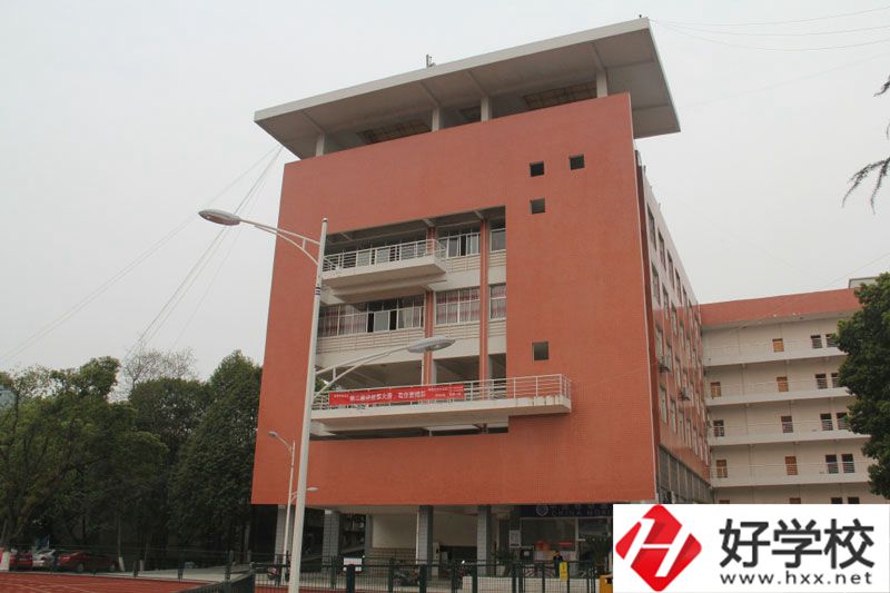 湘西中職學(xué)校校園環(huán)境怎么樣？好不好？