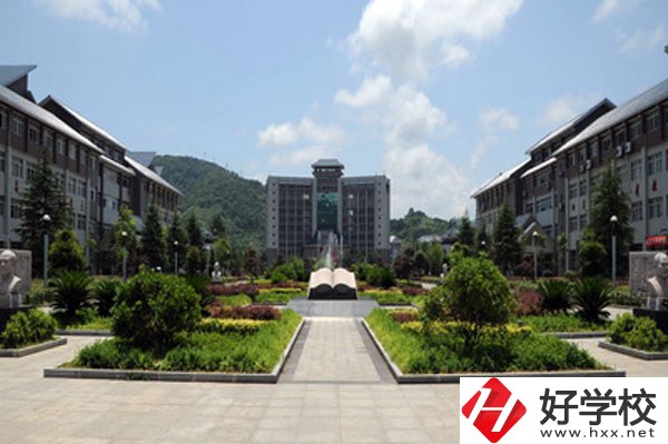 湘西州經(jīng)濟貿(mào)易學(xué)校的熱門招生專業(yè)有哪些？