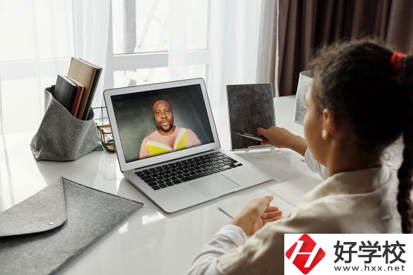 桂陽縣職業(yè)技術(shù)教育學(xué)校環(huán)境怎么樣？宿舍好不好？