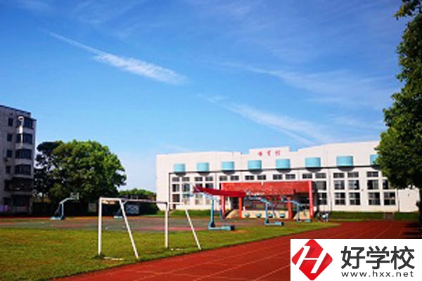 初中畢業(yè)后打算在湘潭讀中專，有哪些好學(xué)校推薦？
