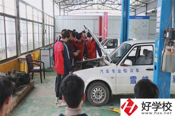 邵陽市雪峰博雅職業(yè)學(xué)校是什么學(xué)校？有什么辦學(xué)優(yōu)勢？
