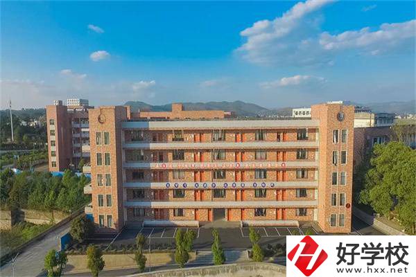 武岡市職業(yè)中專學校管理模式是怎樣的？口碑如何？