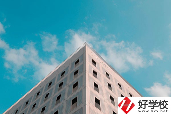 汨羅市楚怡職業(yè)中專(zhuān)學(xué)校有什么專(zhuān)業(yè)？哪些專(zhuān)業(yè)比較好？