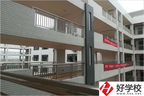 衡東縣職業(yè)中專怎么樣？學(xué)校地址在哪？