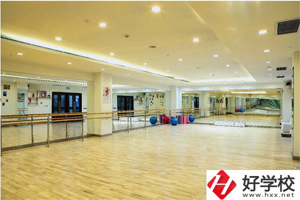 邵陽(yáng)武岡有哪些中職學(xué)校？哪一所比較好？