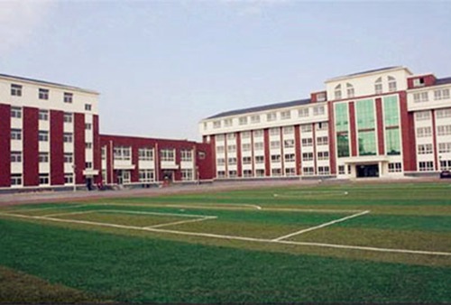 宜賓核工業(yè)職業(yè)大學(xué)條件怎么樣？