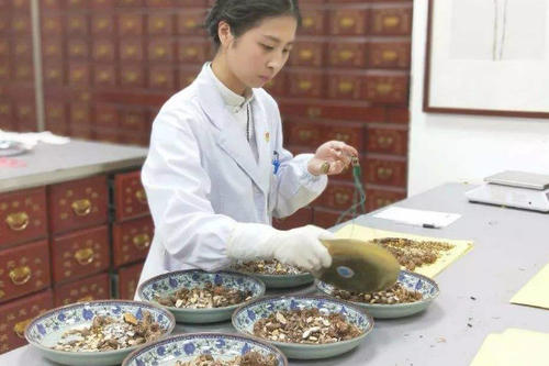 中藥制藥專業(yè)好就業(yè)嗎？