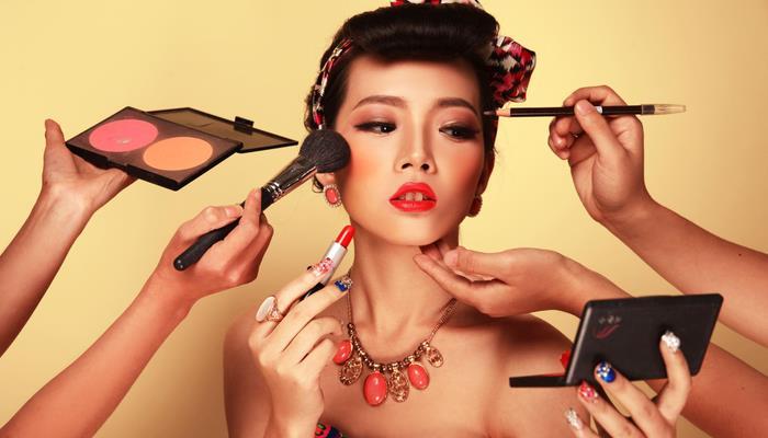 美容美發(fā)與造型化妝專業(yè)好就業(yè)嗎？