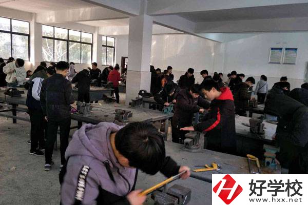 衡陽縣職業(yè)中專有什么優(yōu)勢(shì)?學(xué)費(fèi)貴嗎?
