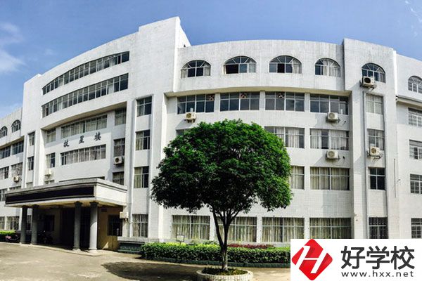 漣源市工貿(mào)職業(yè)中等專業(yè)學(xué)校有哪些專業(yè)？