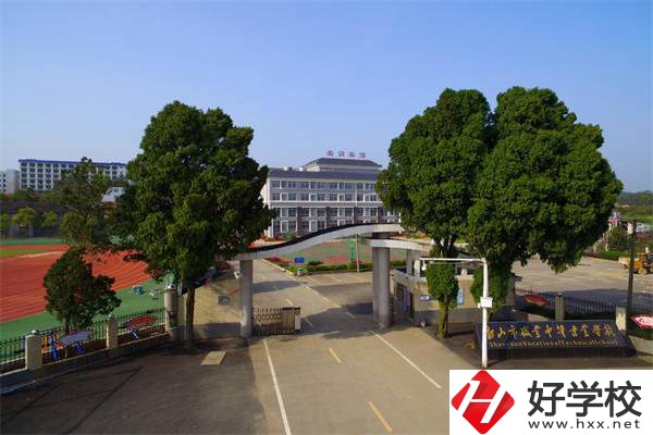 湘潭中考300-400分能讀哪些公立學(xué)校？讀職校有什么前景？