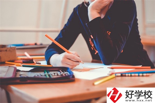 在邵陽上中專需要哪些條件？有什么學(xué)校選擇？