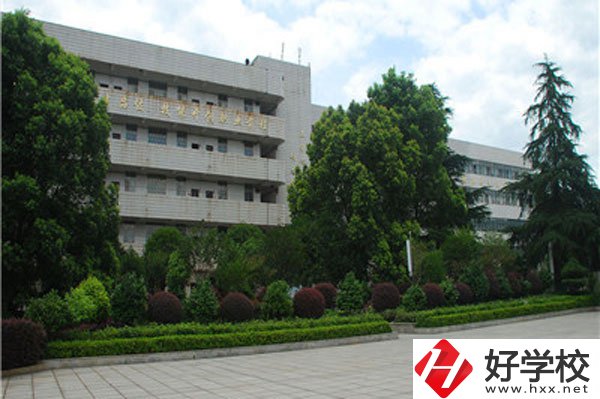 湖南省郴州市第一職業(yè)中等專(zhuān)業(yè)學(xué)校有什么專(zhuān)業(yè)？
