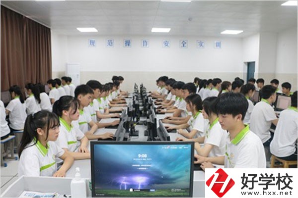 郴州汝城縣職校有統(tǒng)一的校服嗎？