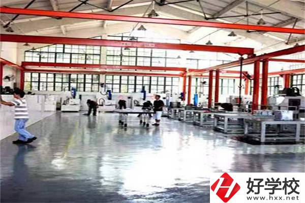 益陽(yáng)最好的民辦技校是哪所？技校讀了有用嗎？