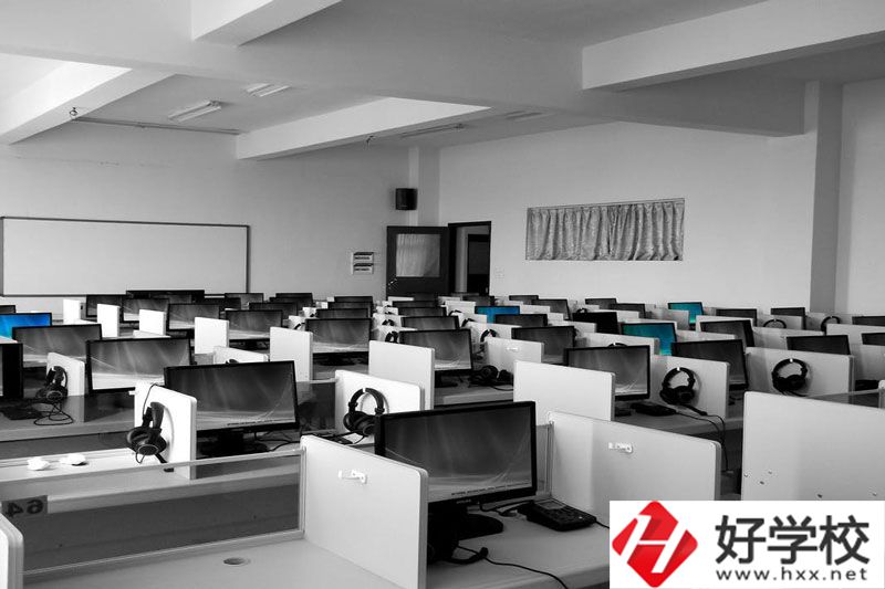 長沙環(huán)球職業(yè)中專學(xué)校地址在哪里？怎么去？