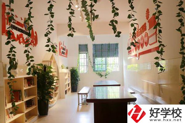 長(zhǎng)沙汽車工業(yè)學(xué)校都有哪些熱門專業(yè)？