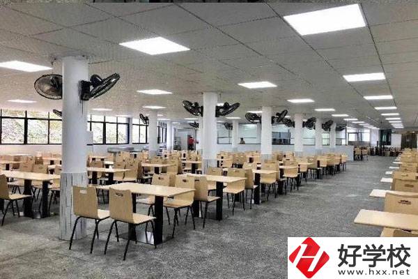 想學(xué)智慧健康養(yǎng)老服務(wù)專(zhuān)業(yè)，建議去長(zhǎng)沙這所學(xué)校
