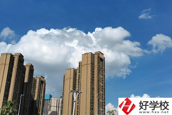 新邵縣職業(yè)中專學(xué)校怎么樣？值得報(bào)考嗎？